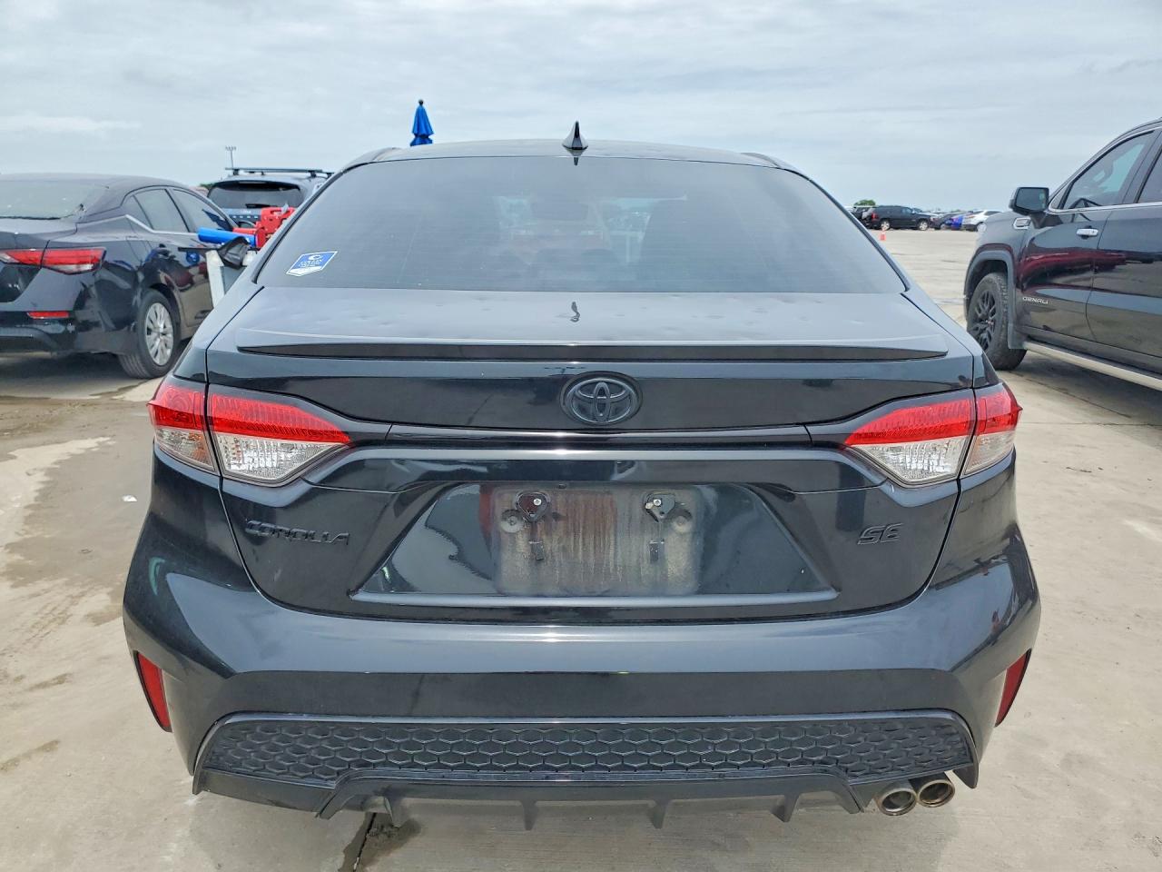 2022 TOYOTA COROLLA SE NIGHTSHADE EDITION photo 11