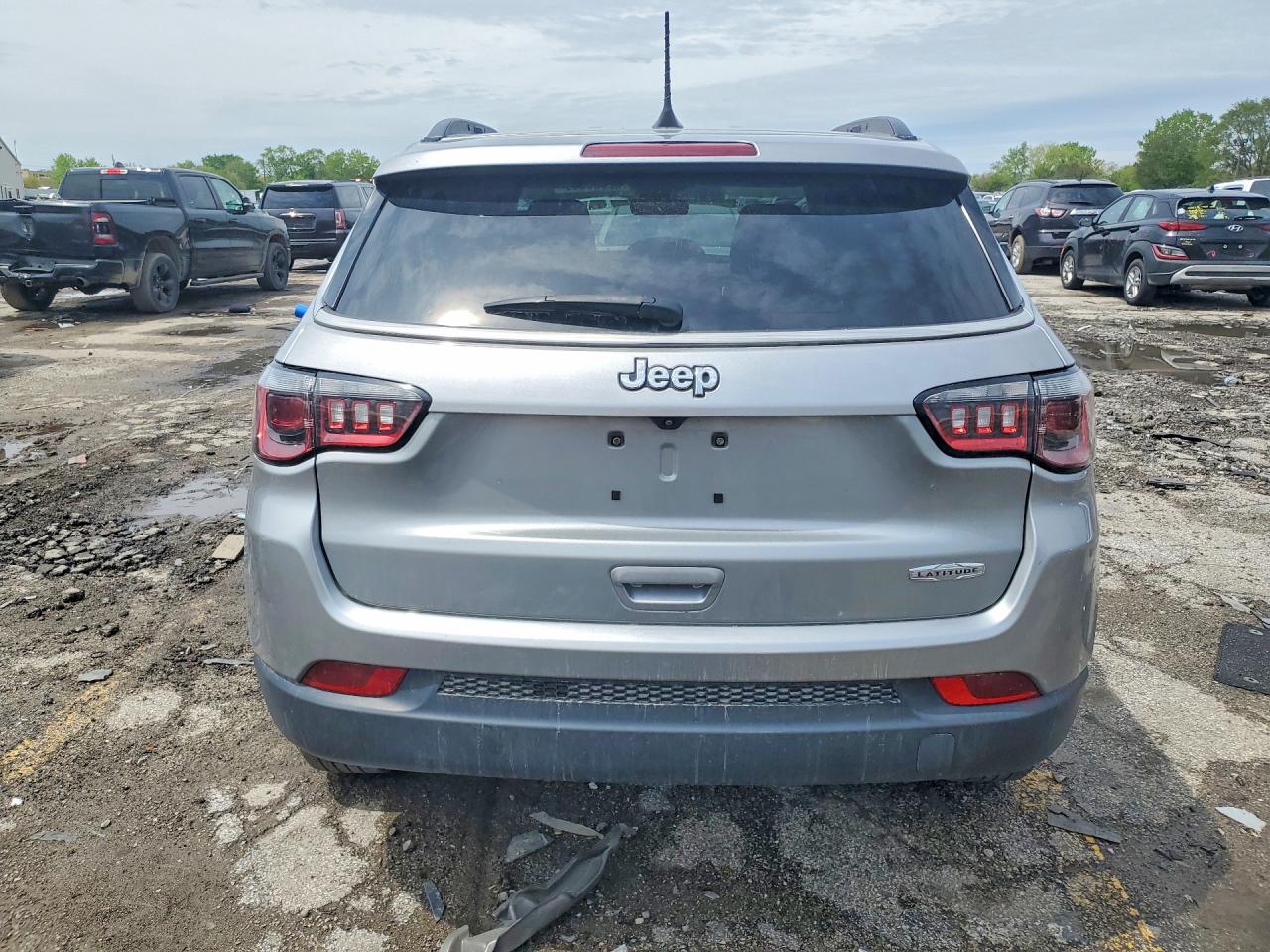 2022 JEEP COMPASS LATITUDE photo 16