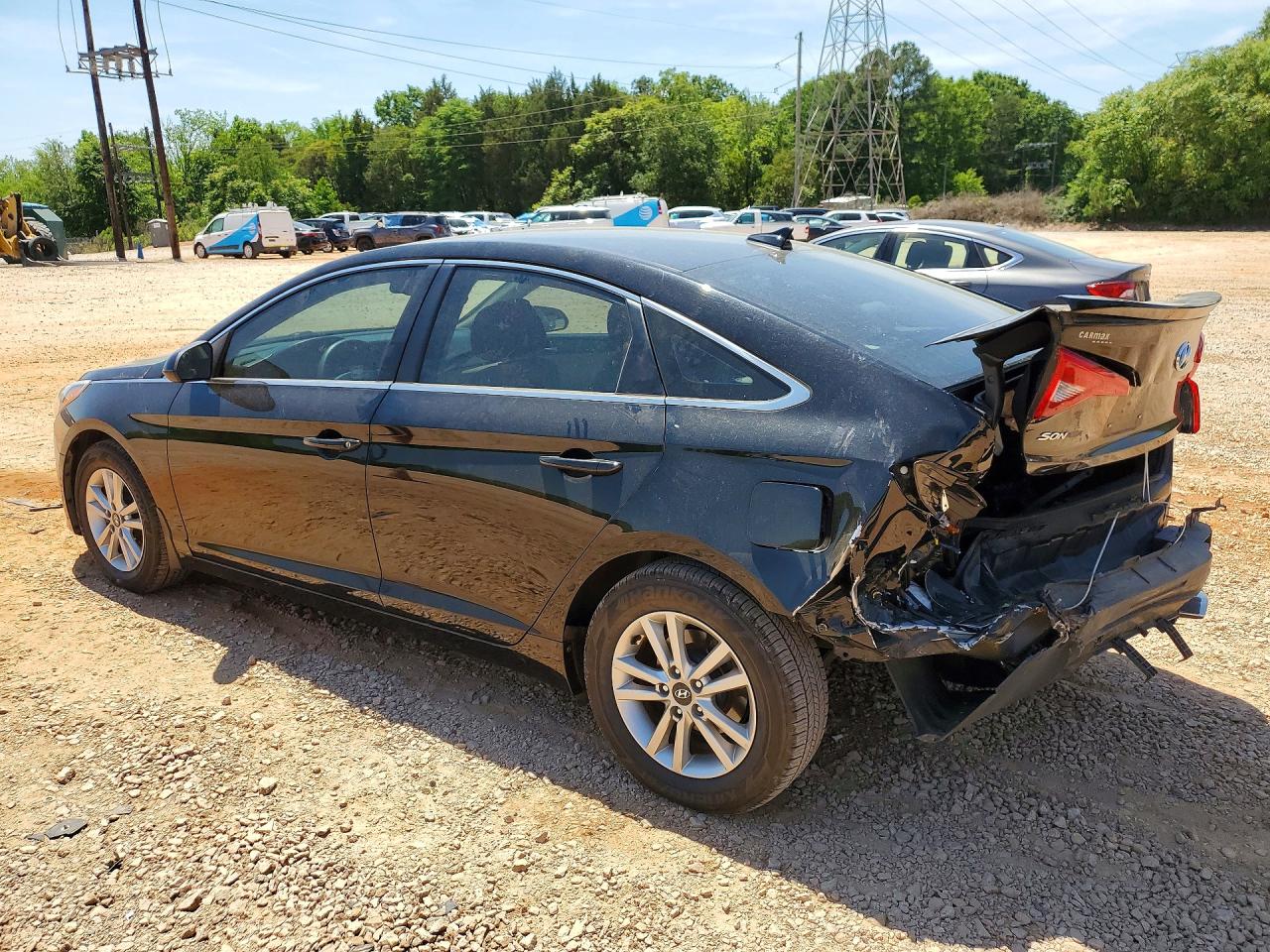 2017 HYUNDAI SONATA SE photo 2
