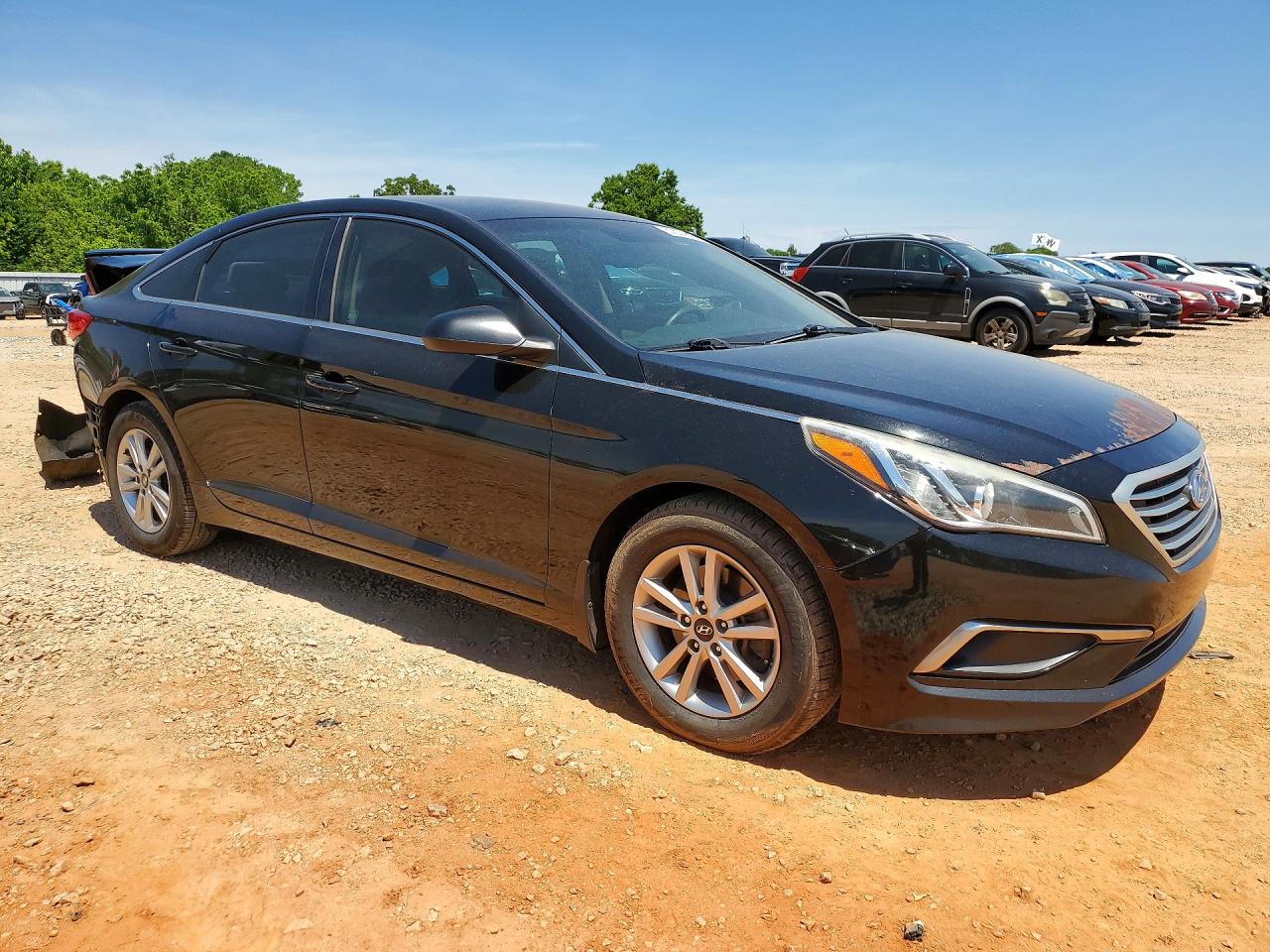 2017 HYUNDAI SONATA SE photo 4