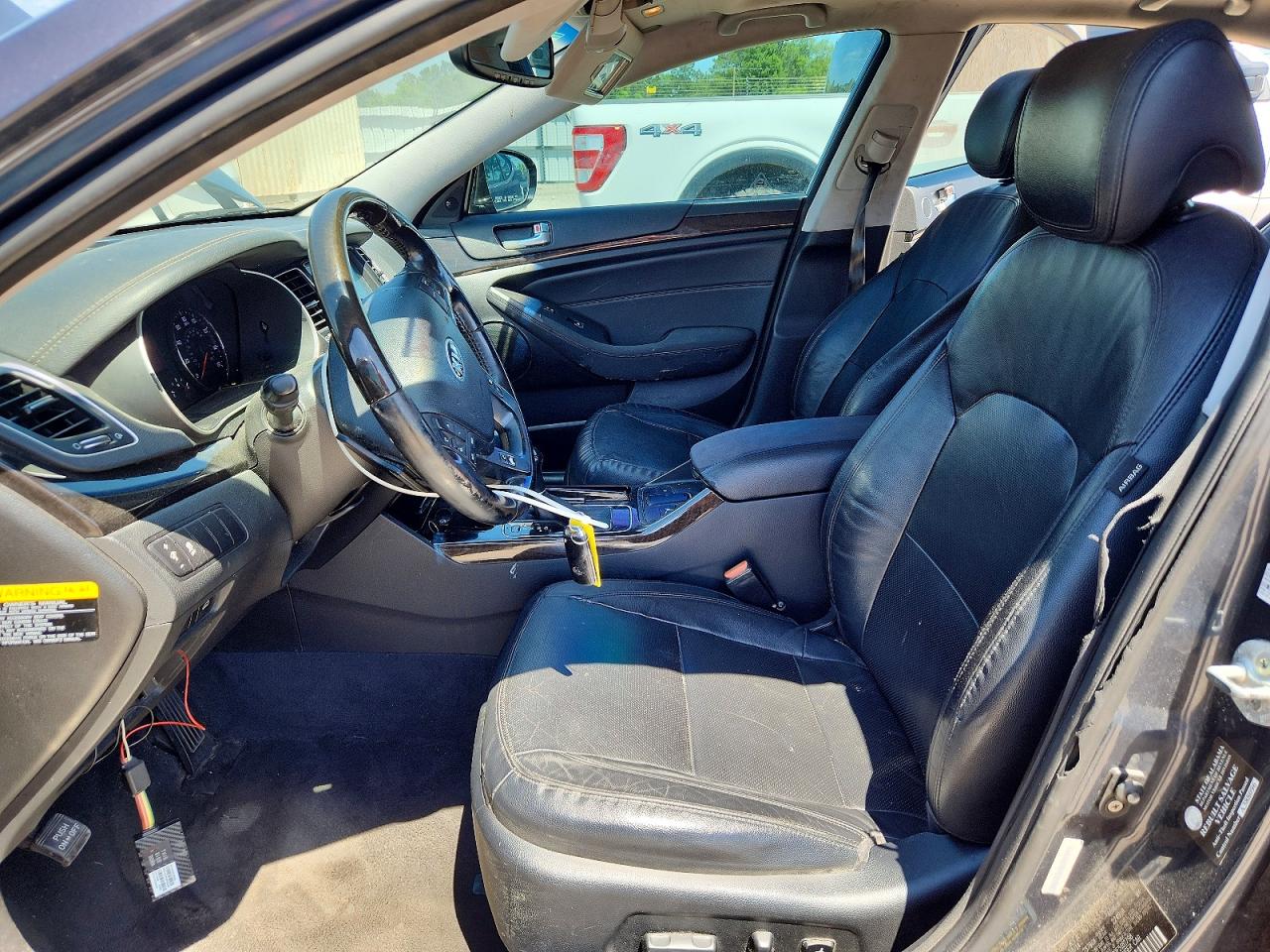 2015 KIA CADENZA PREMIUM photo 13
