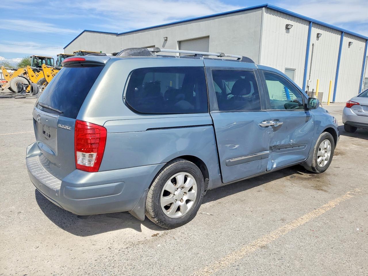 2008 HYUNDAI ENTOURAGE GLS photo 7