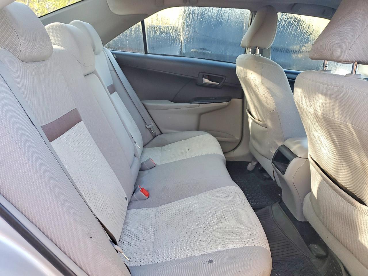2014 TOYOTA CAMRY L photo 28