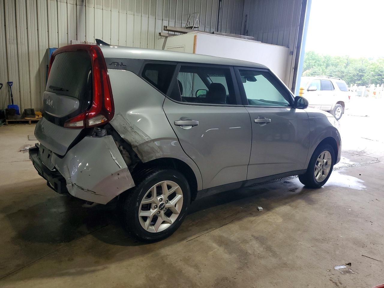 2022 KIA SOUL LX photo 7