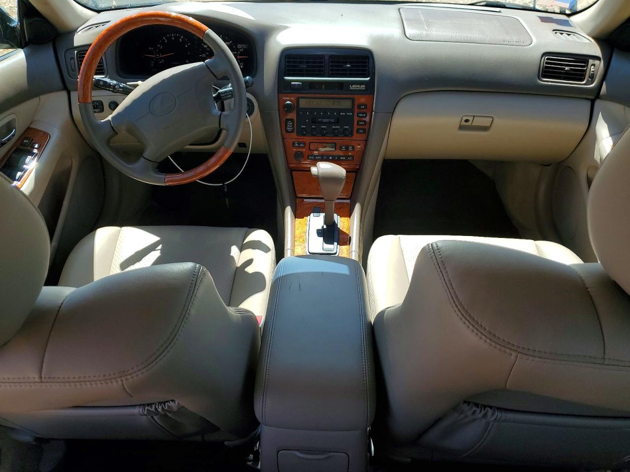 2001 LEXUS ES 300 photo 22