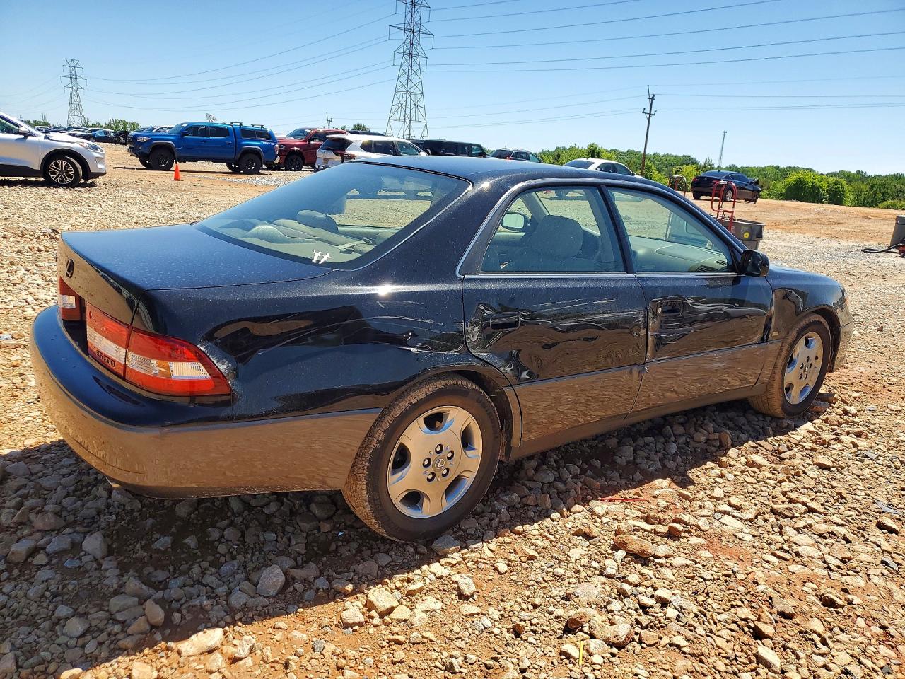 2001 LEXUS ES 300 photo 7