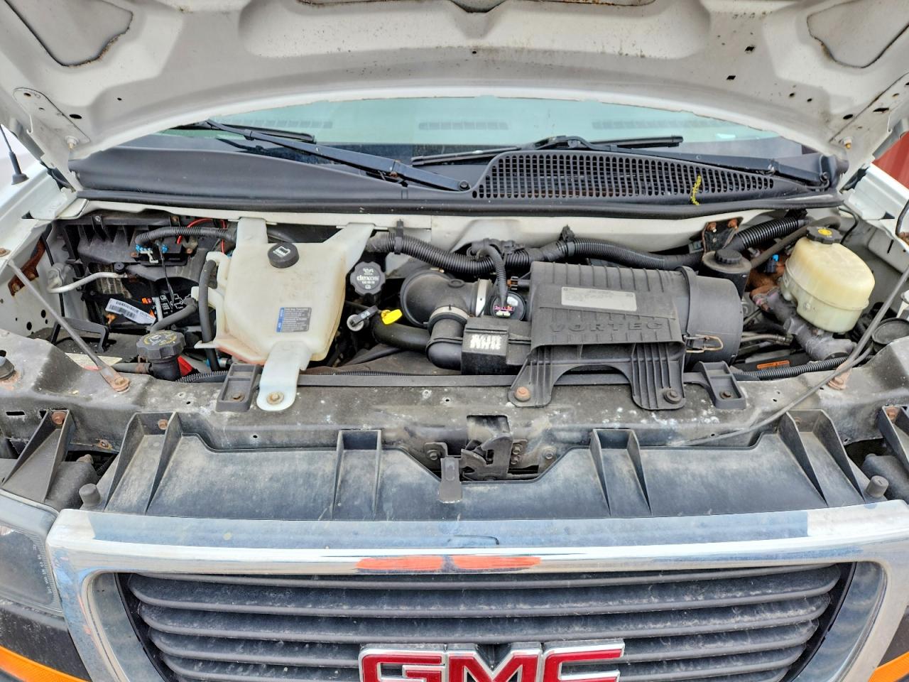 2015 GMC SAVANA G2500 photo 34