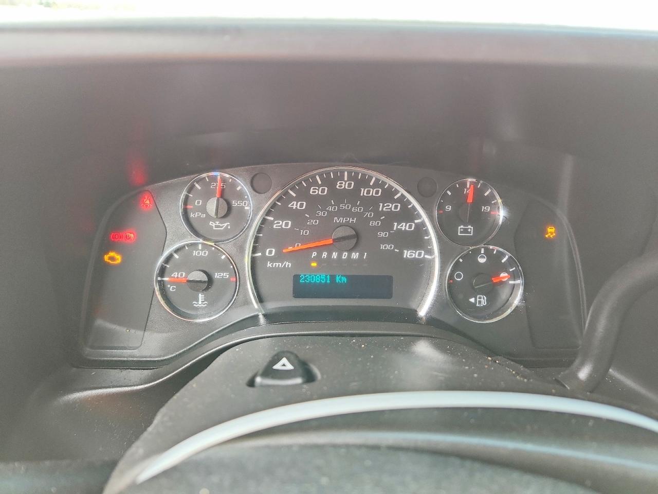 2015 GMC SAVANA G2500 photo 25