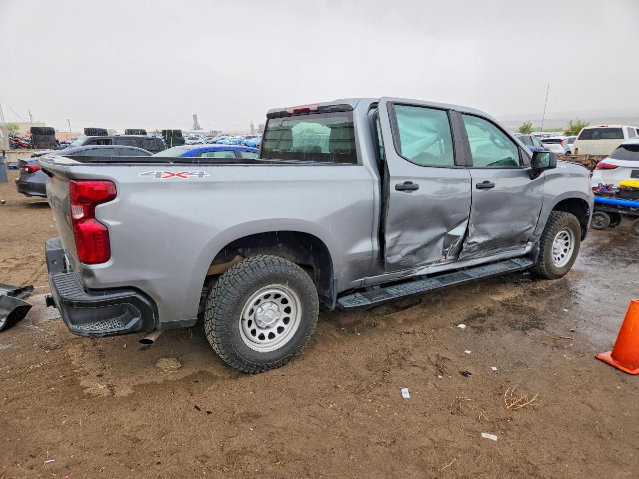 2024 CHEVROLET SILVERADO K1500 photo 5
