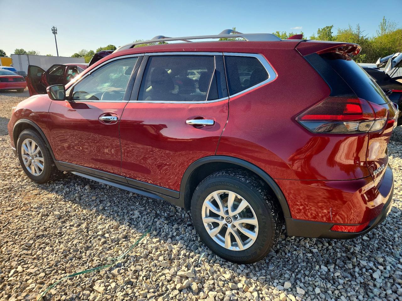 2019 NISSAN ROGUE SV photo 3