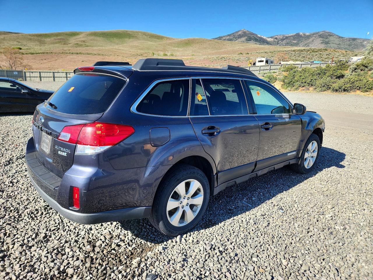2010 SUBARU OUTBACK 2.5I PREMIUM photo 3