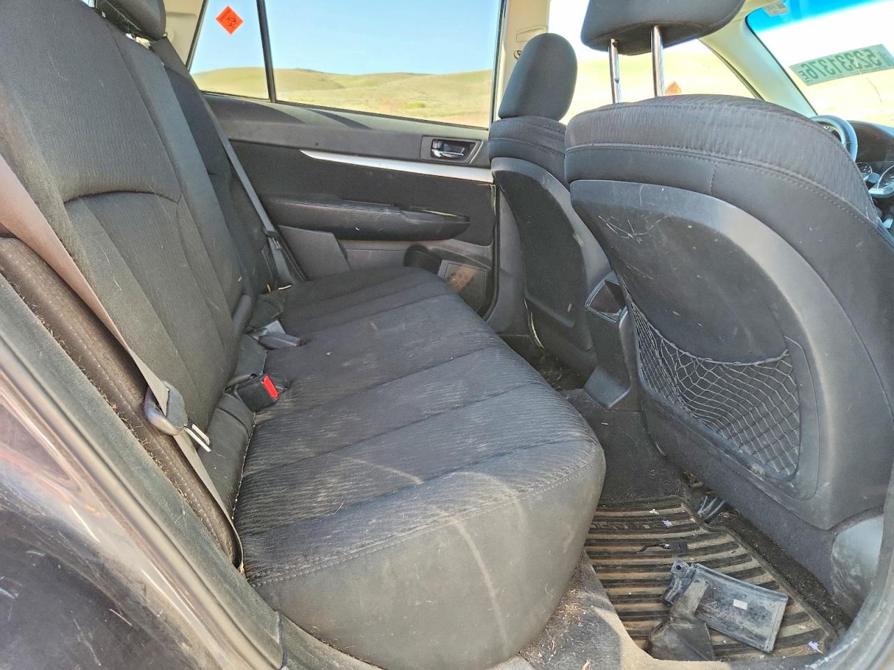 2010 SUBARU OUTBACK 2.5I PREMIUM photo 11