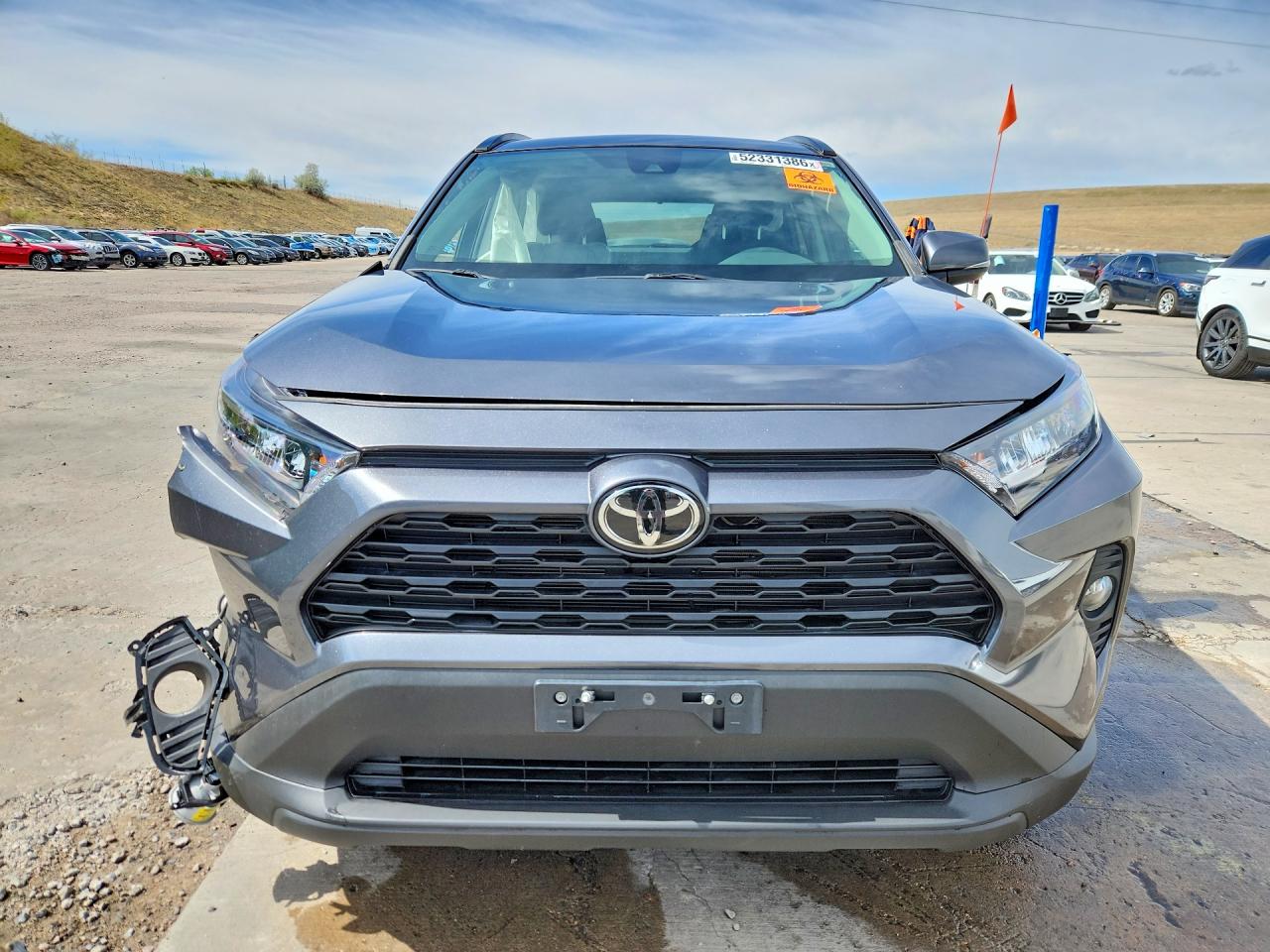 2019 TOYOTA RAV4 XLE photo 9