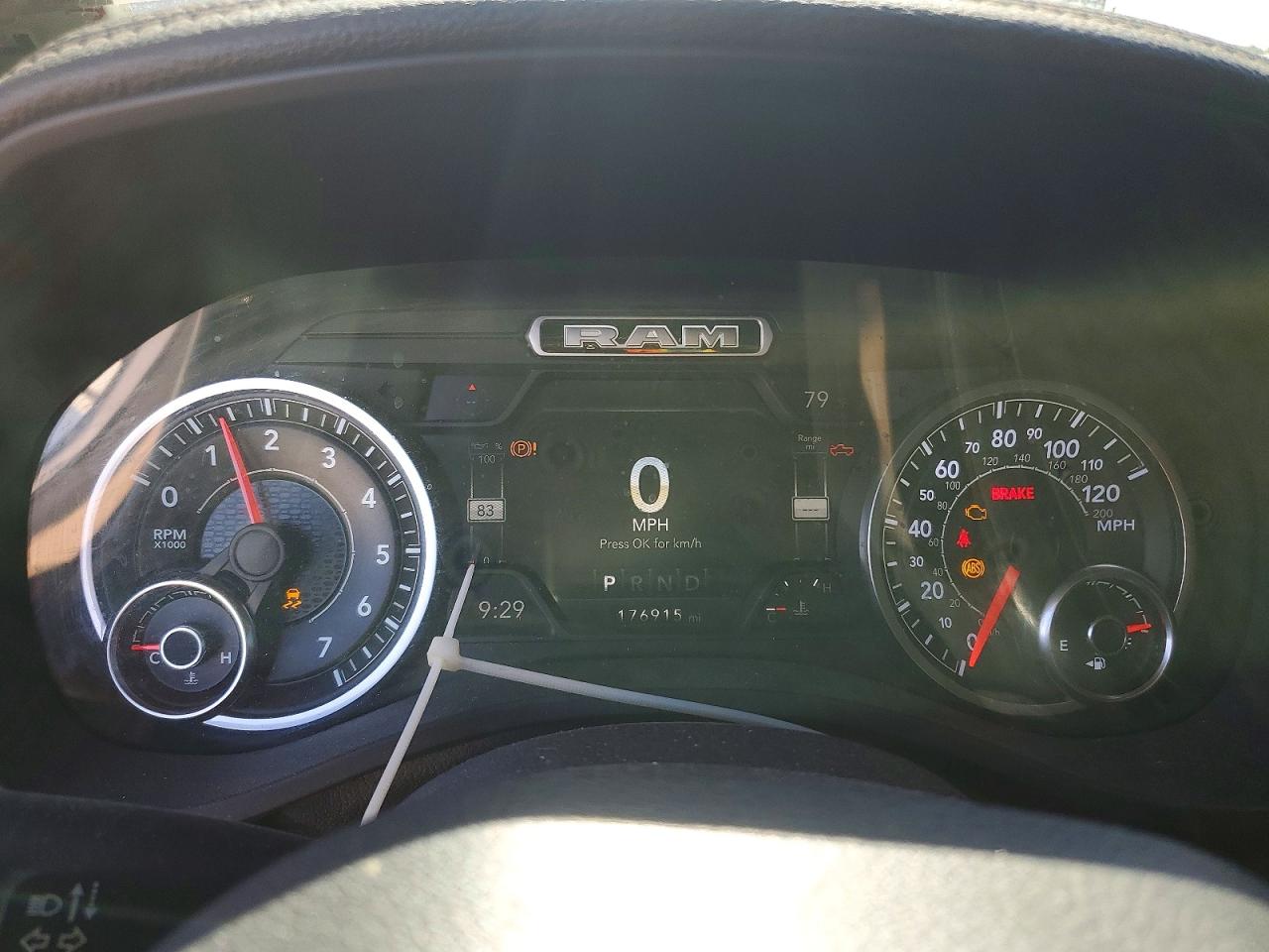 2019 RAM 1500 LARAMIE photo 17