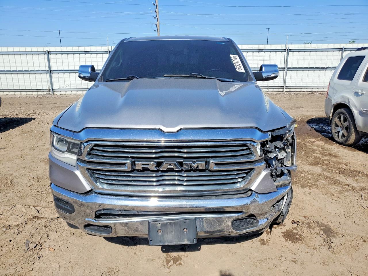 2019 RAM 1500 LARAMIE photo 9