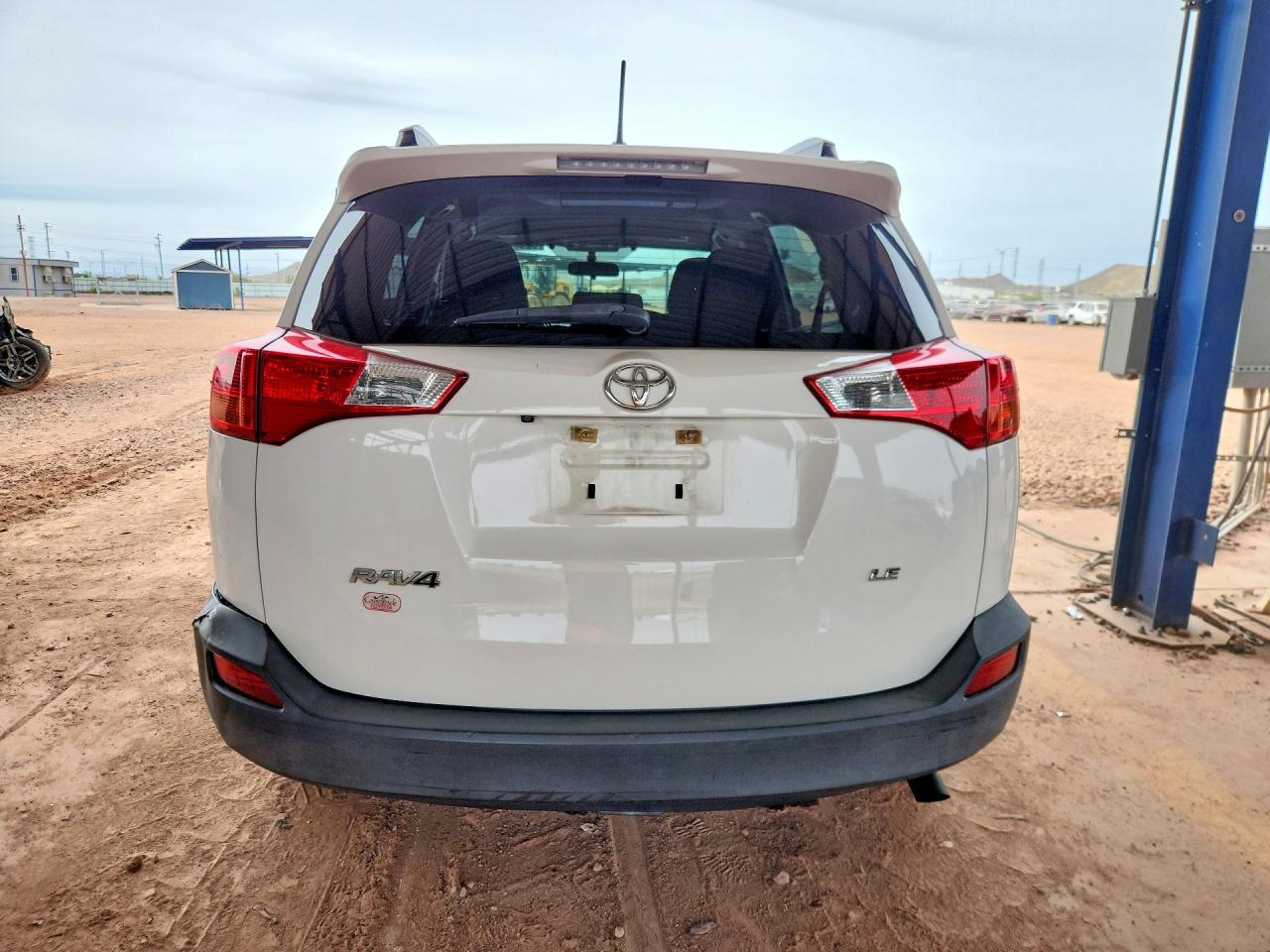 2014 TOYOTA RAV4 LE photo 11