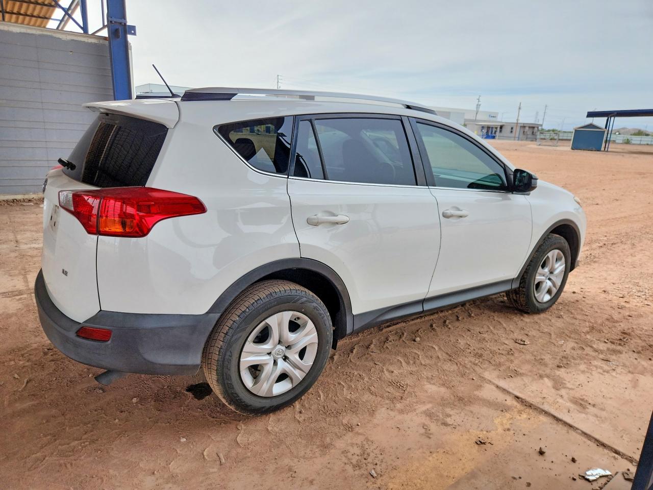 2014 TOYOTA RAV4 LE photo 5