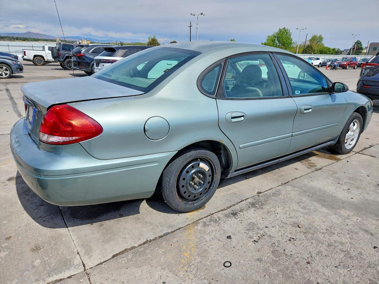 2005 FORD TAURUS SE photo 5