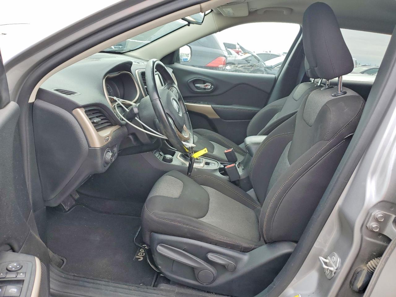 2018 JEEP CHEROKEE LATITUDE photo 19