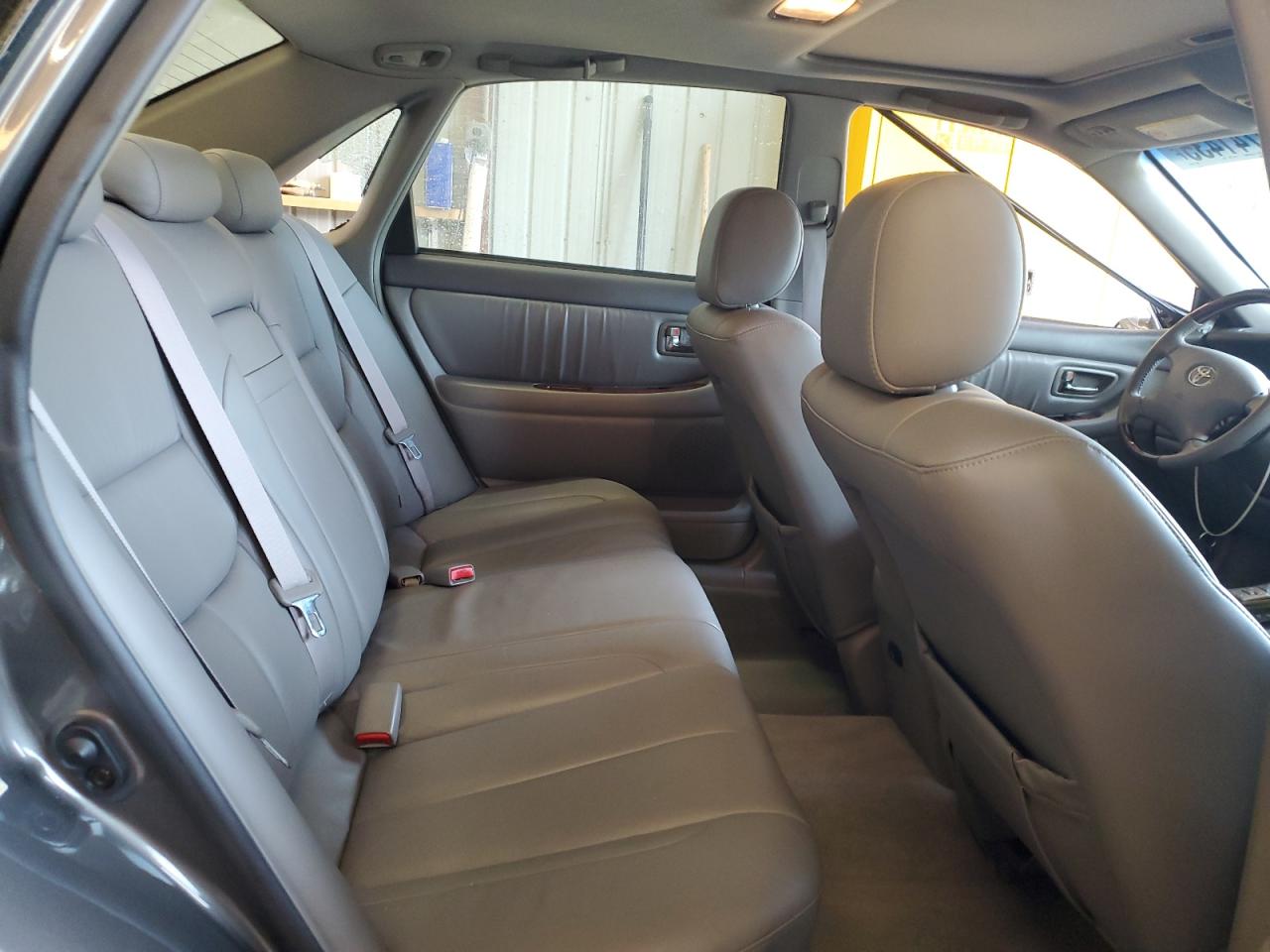 2003 TOYOTA AVALON photo 19