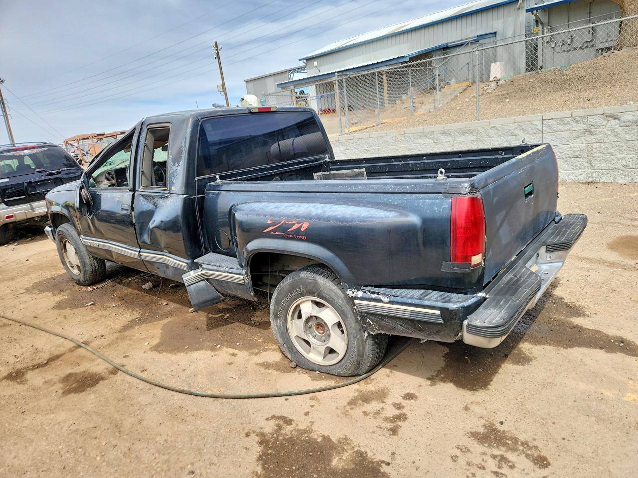1998 CHEVROLET GMT-400 K1500 photo 3