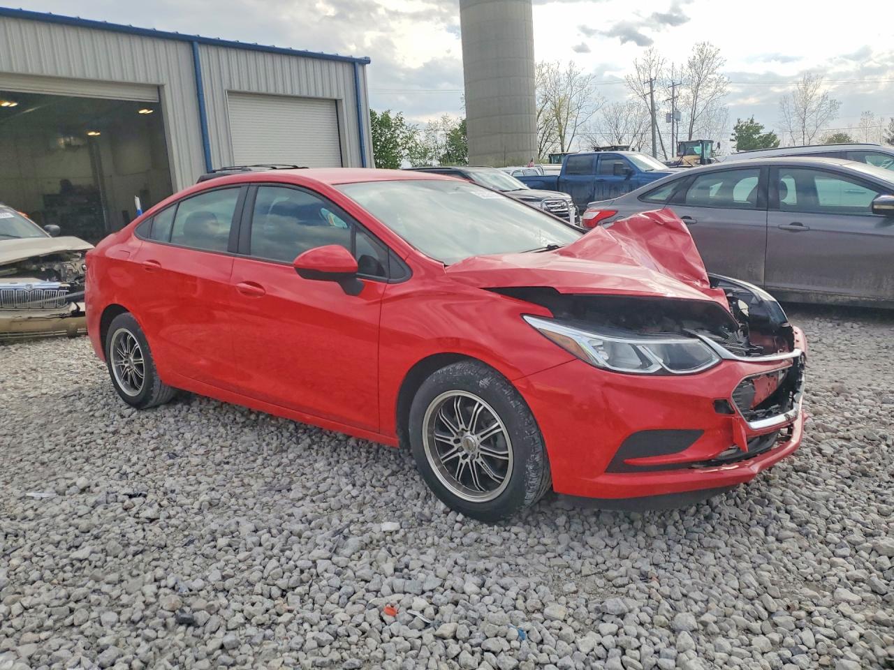 2017 CHEVROLET CRUZE LS photo 10