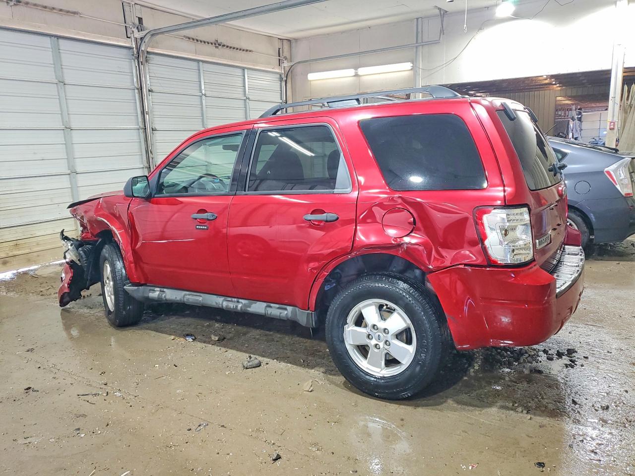 2011 FORD ESCAPE XLT photo 4