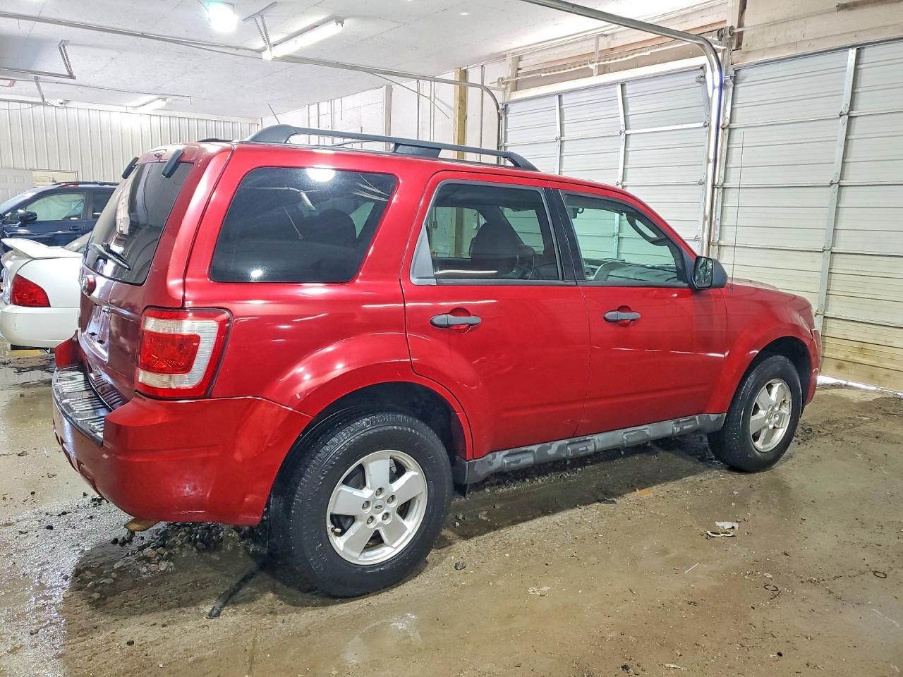 2011 FORD ESCAPE XLT photo 7