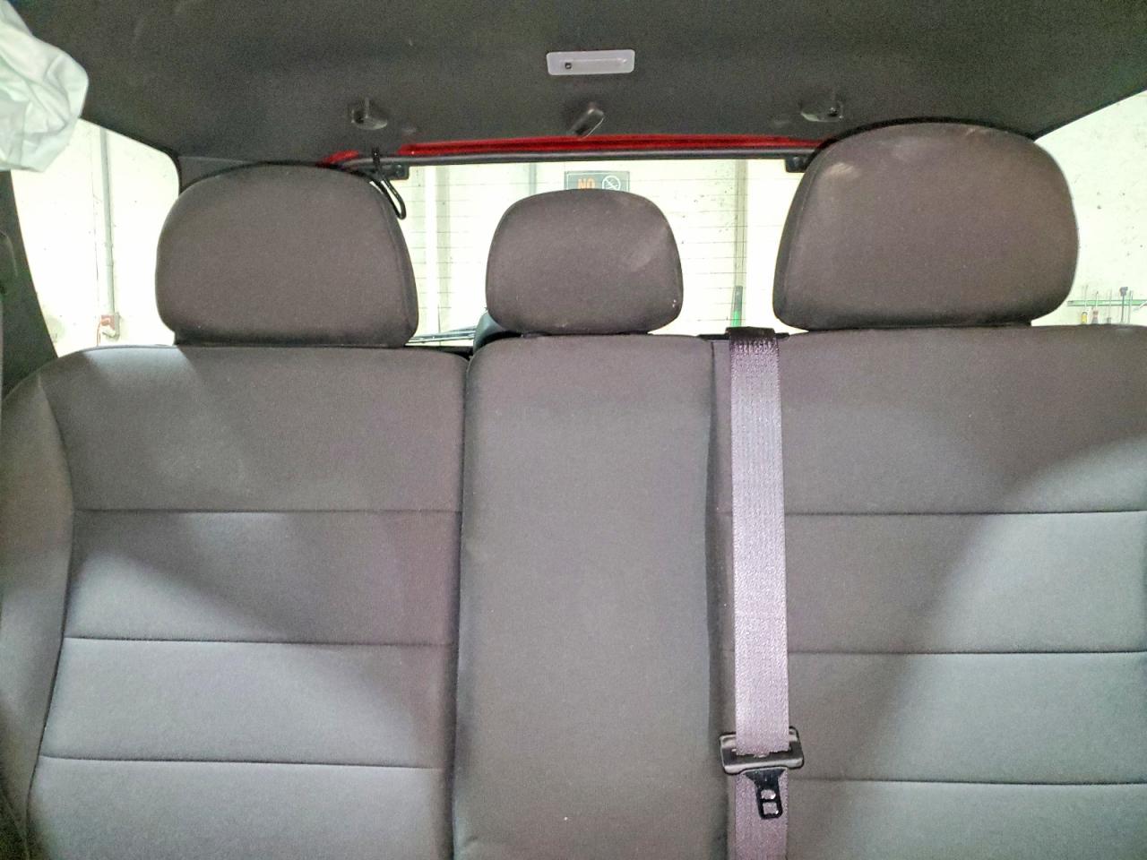 2011 FORD ESCAPE XLT photo 28