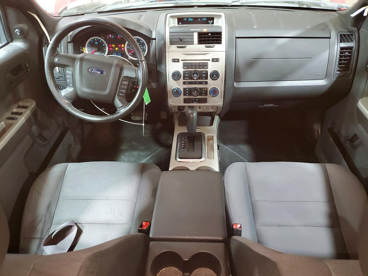 2011 FORD ESCAPE XLT photo 22