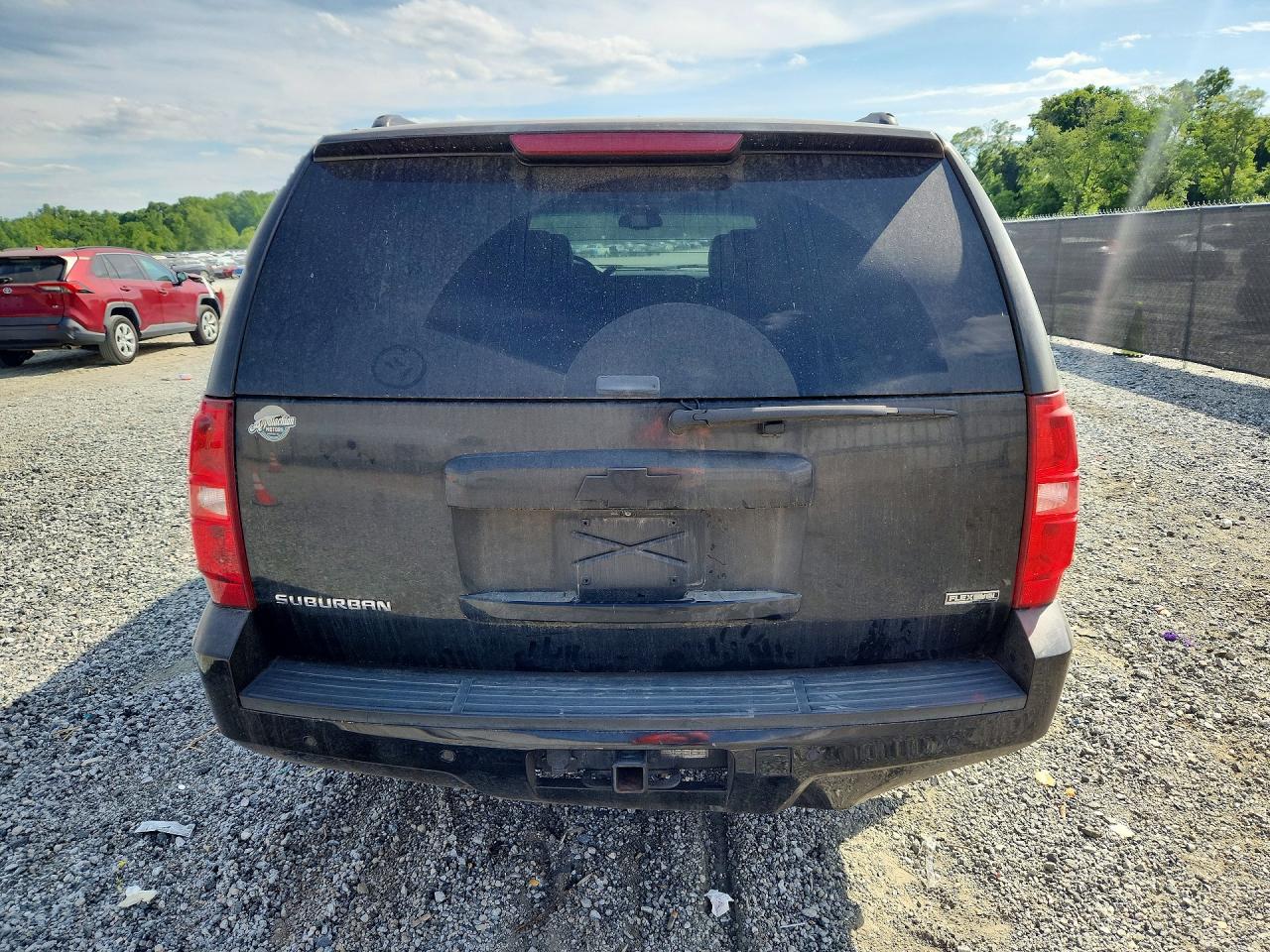 2008 CHEVROLET SUBURBAN K1500 LS photo 11