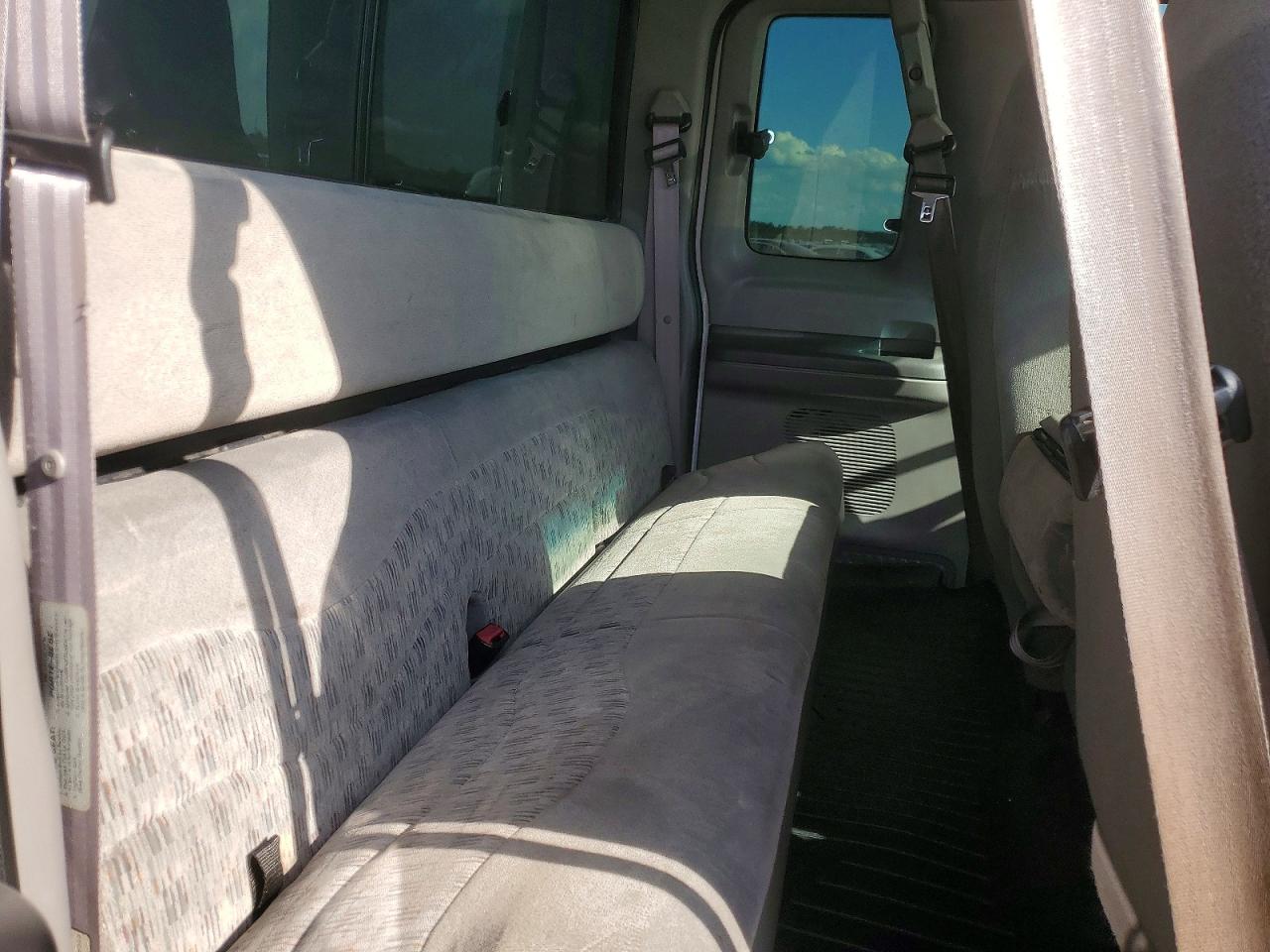 1999 FORD F250 SUPER DUTY photo 28