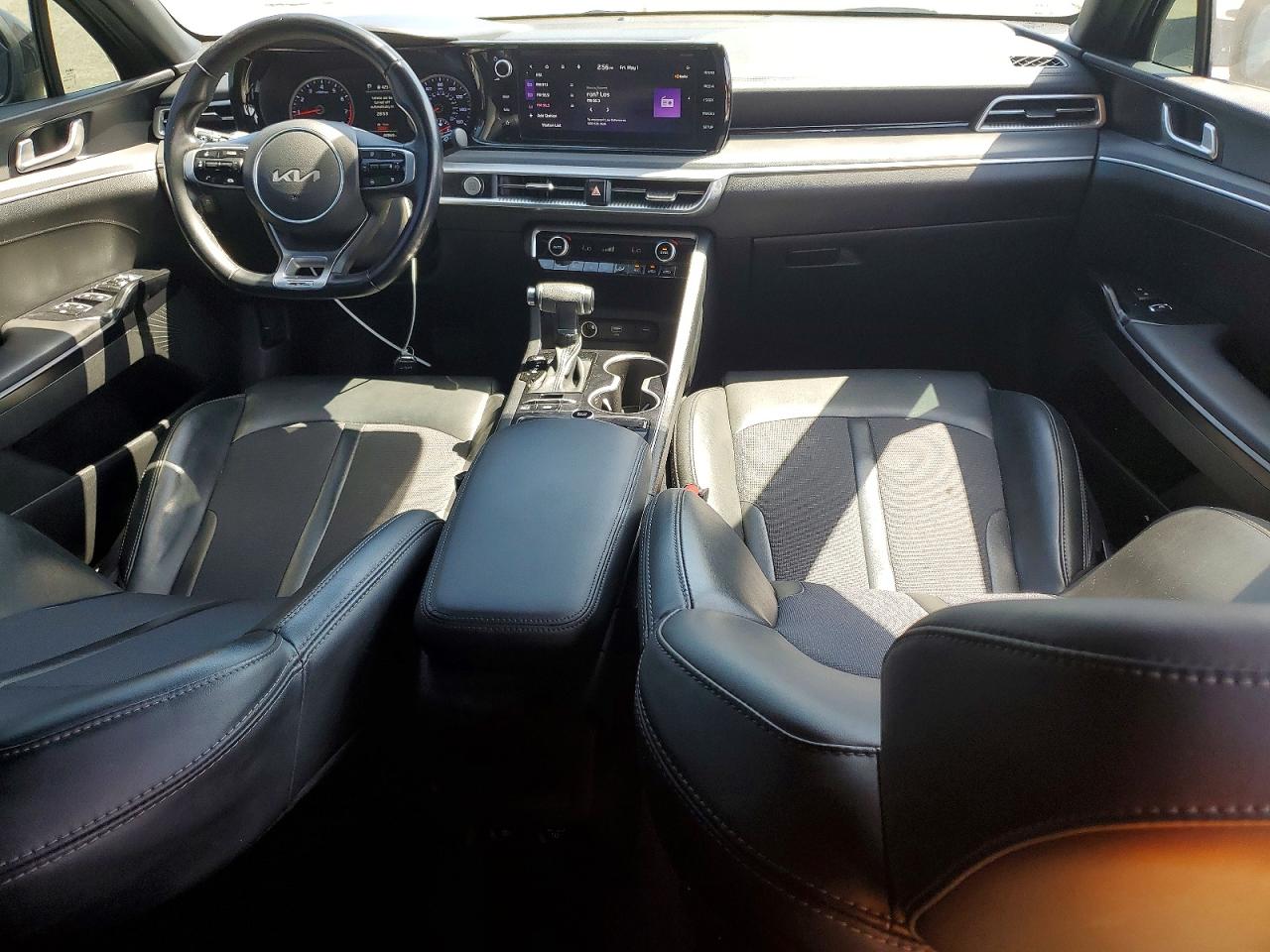 2023 KIA K5 GT LINE photo 22