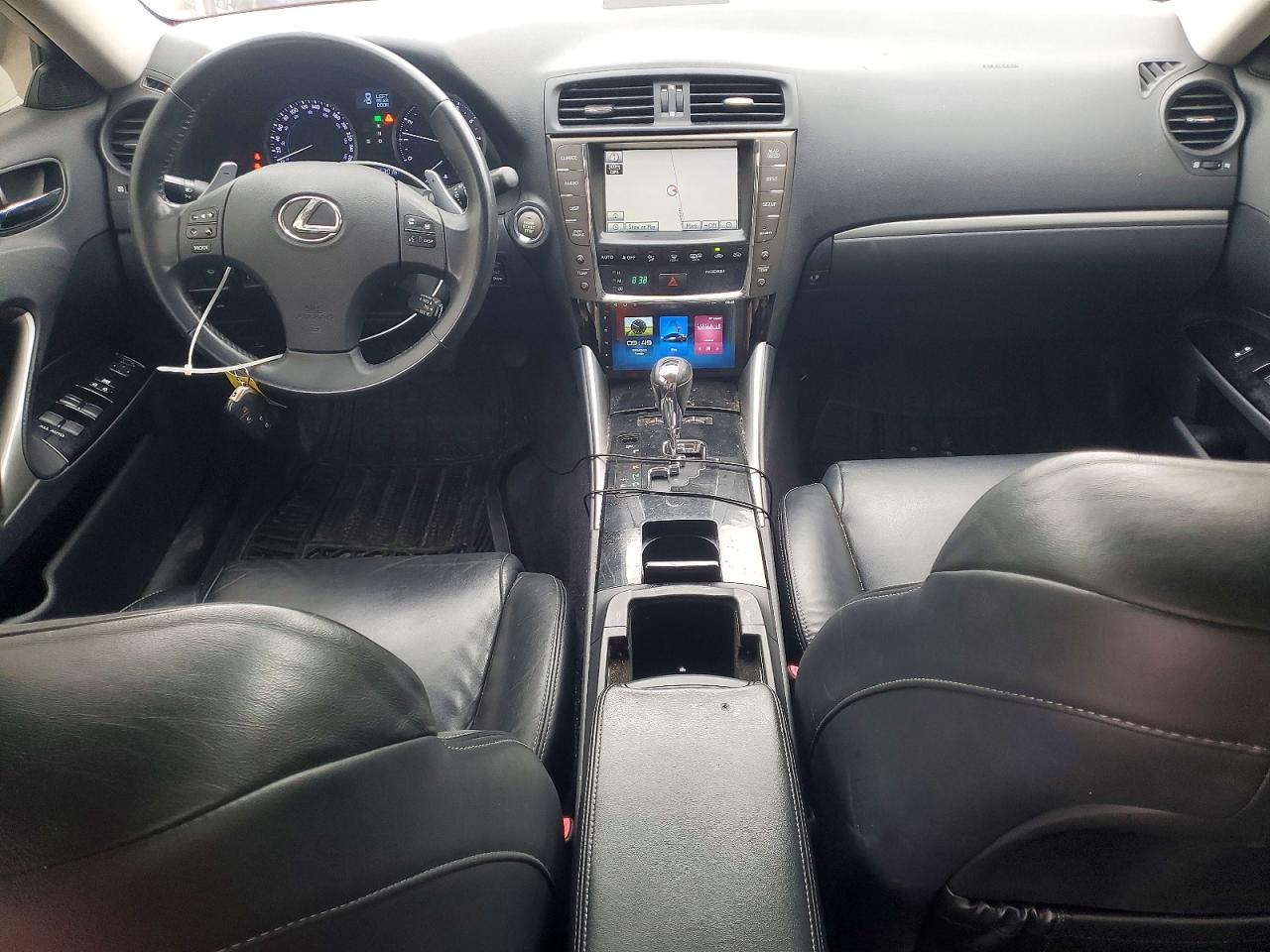 2011 LEXUS IS 250 photo 15