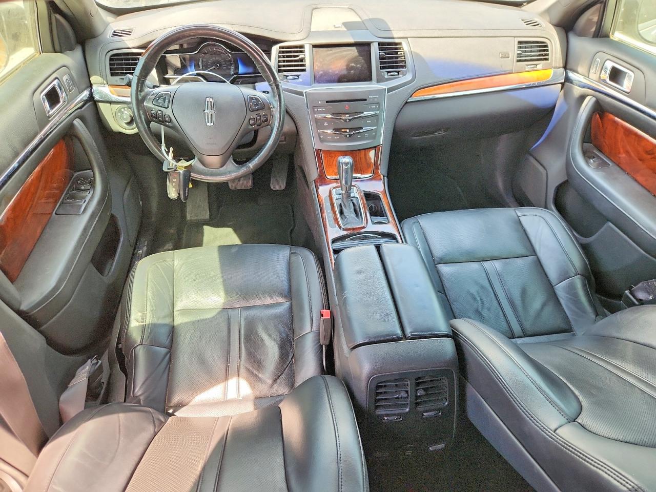 2013 LINCOLN MKS photo 15