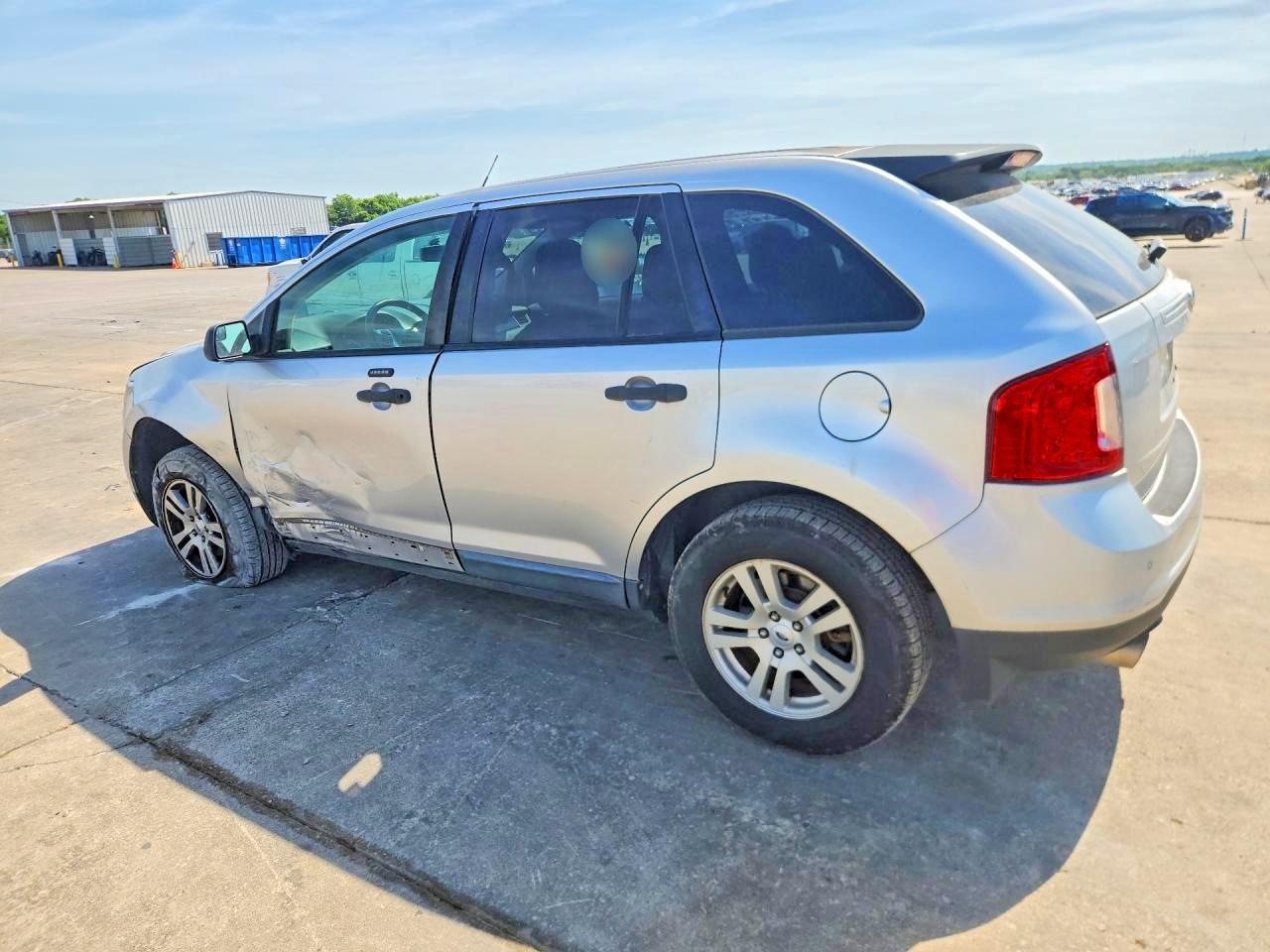 2011 FORD EDGE SE photo 3