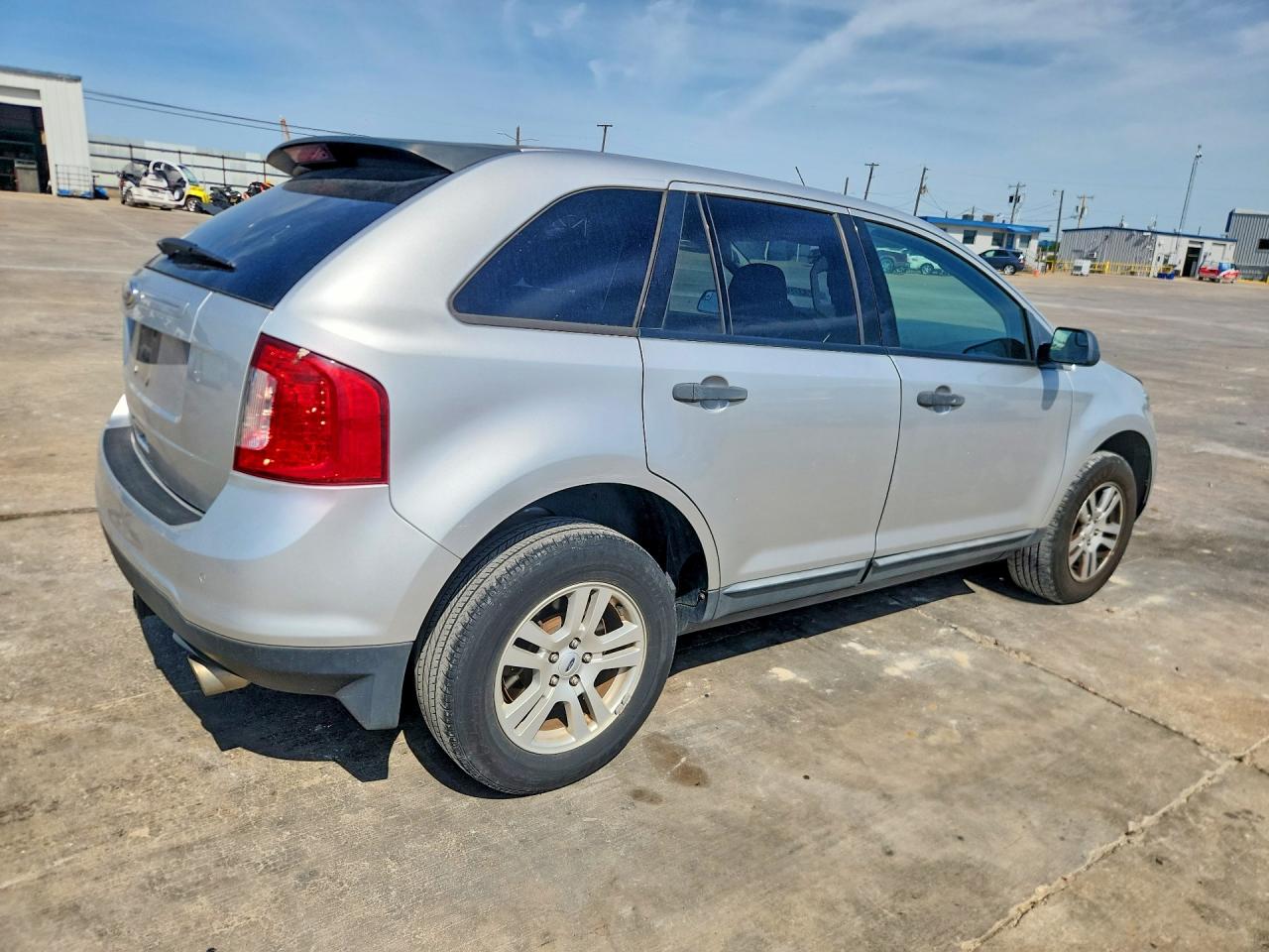 2011 FORD EDGE SE photo 5