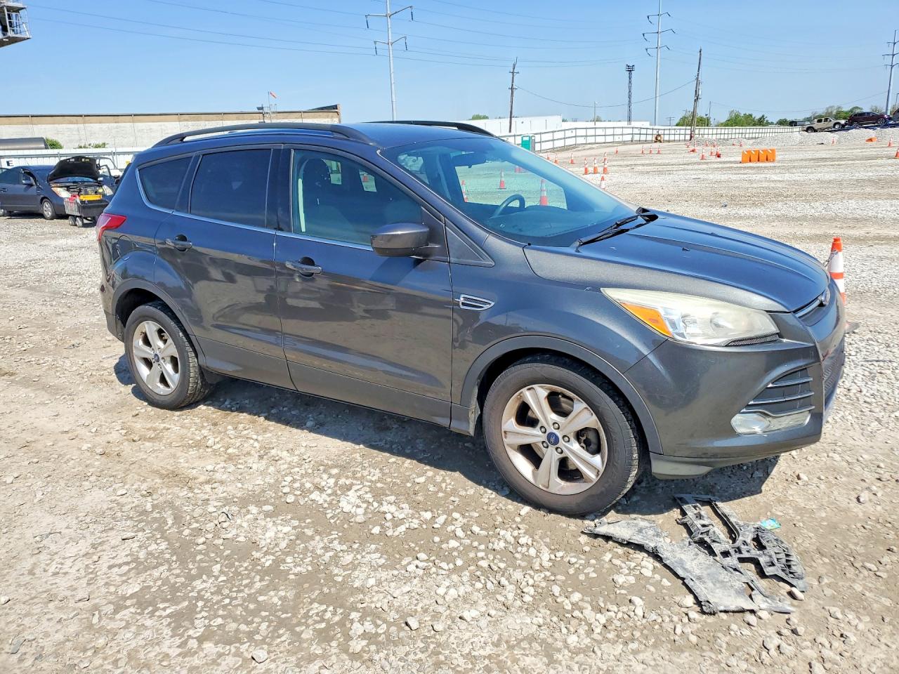 2015 FORD ESCAPE SE photo 4