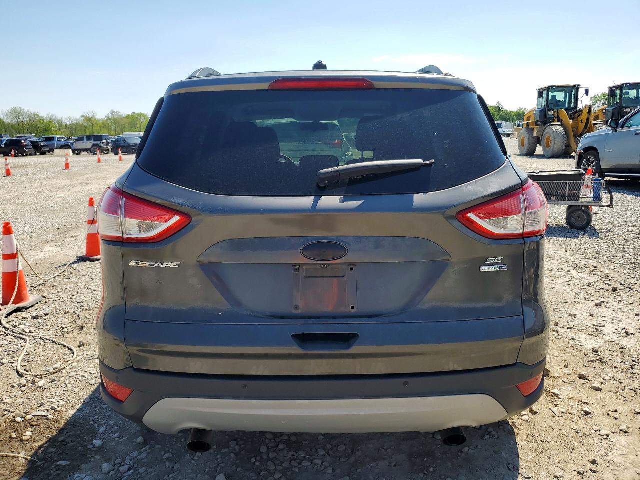 2015 FORD ESCAPE SE photo 6