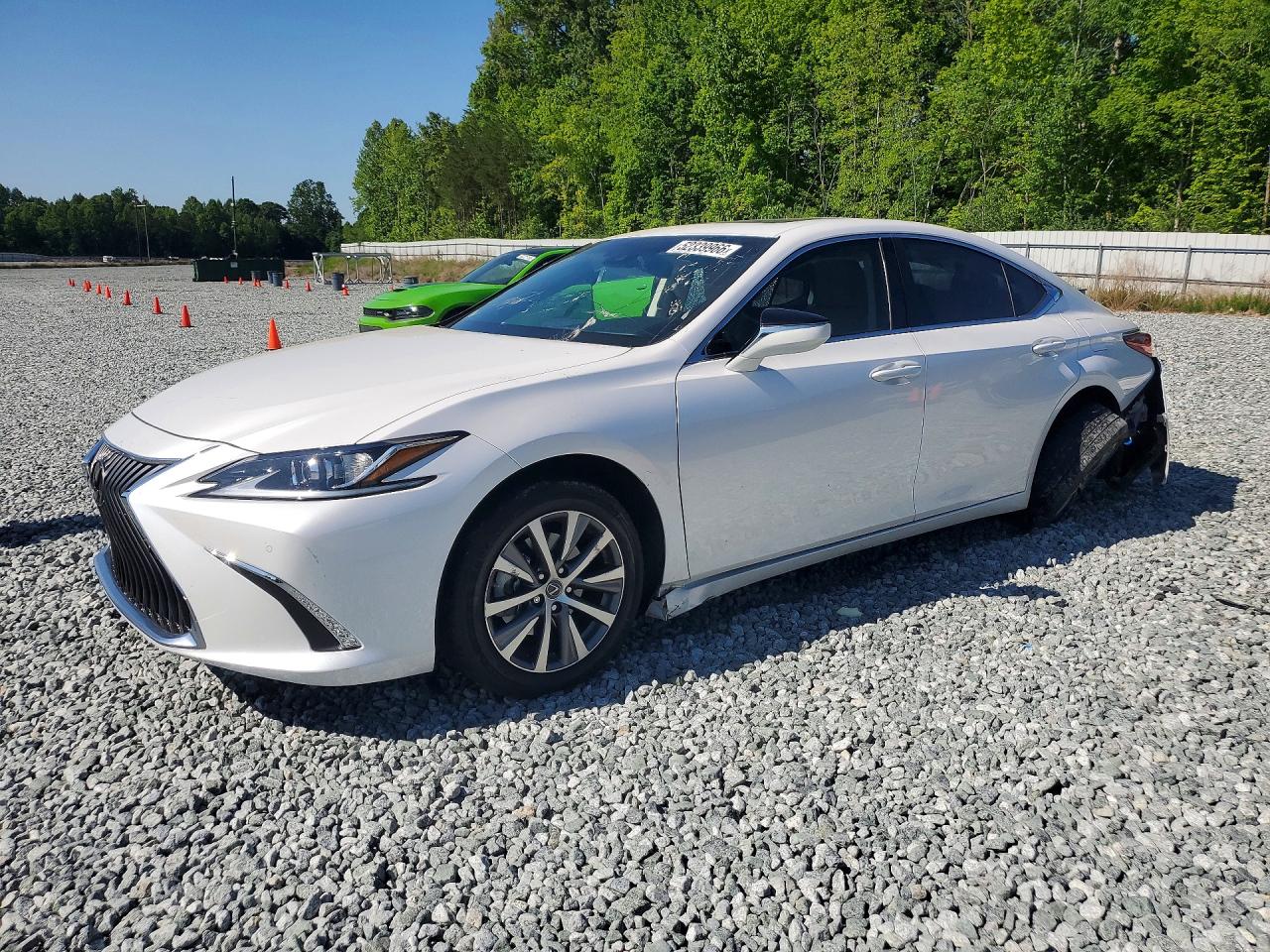 2020 LEXUS ES