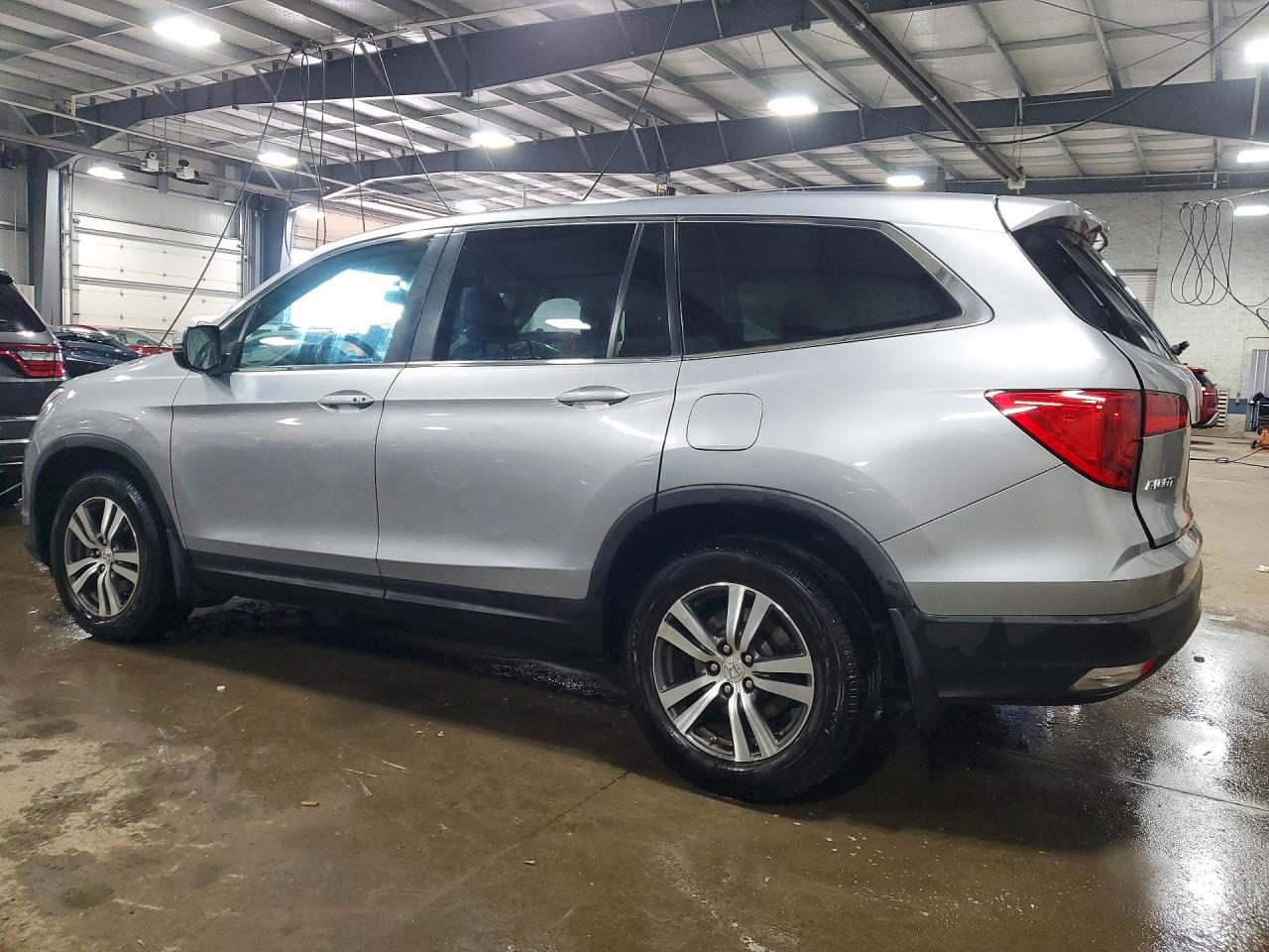 2016 HONDA PILOT EXL photo 4