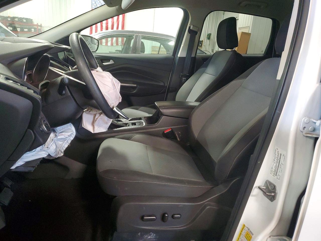 2019 FORD ESCAPE SE photo 7