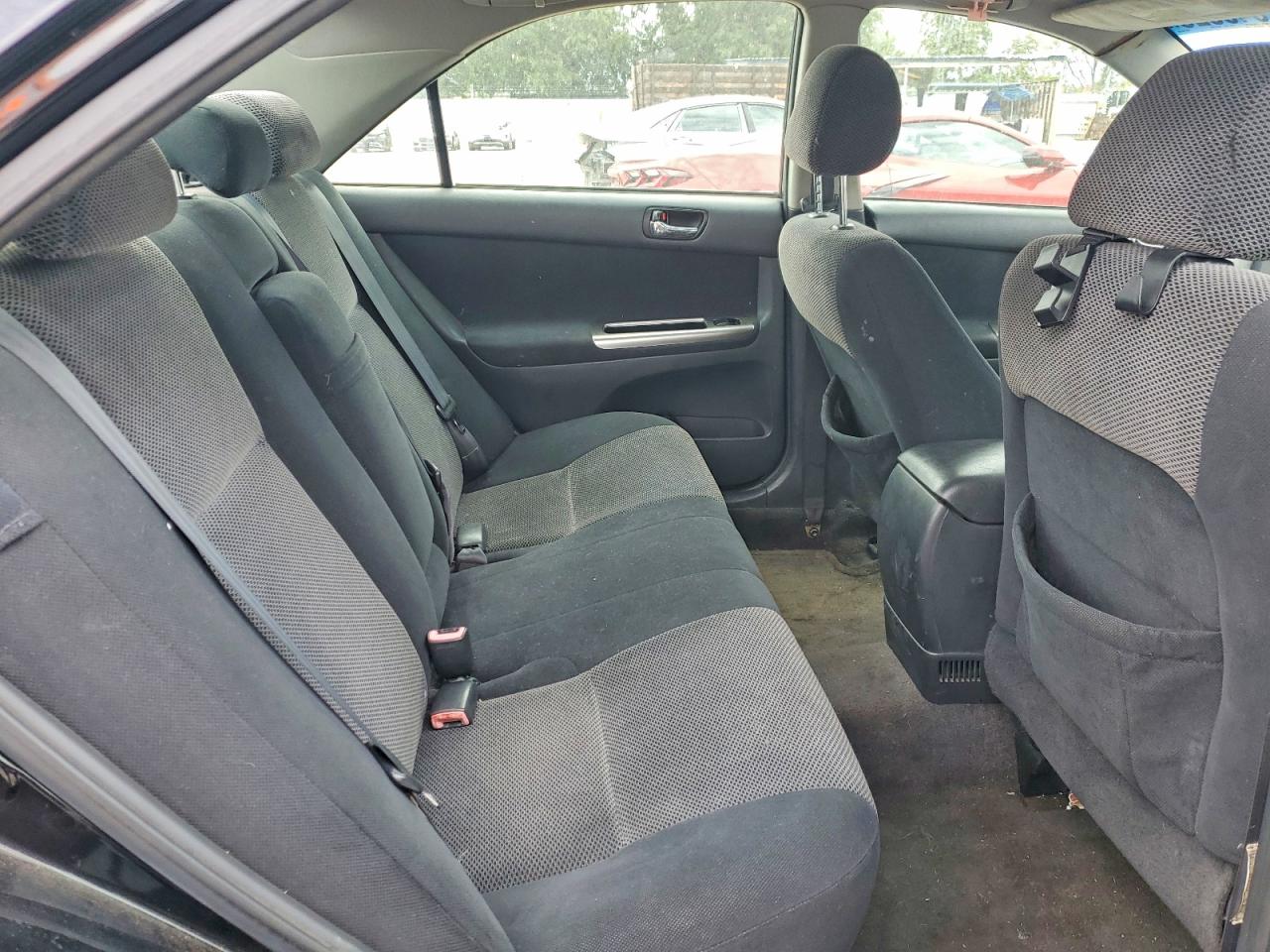 2005 TOYOTA CAMRY SE photo 28