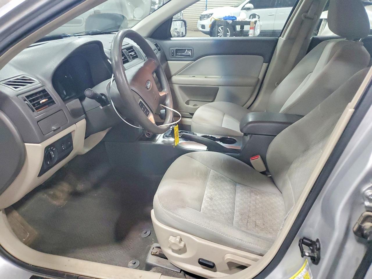 2010 FORD FUSION SE photo 13