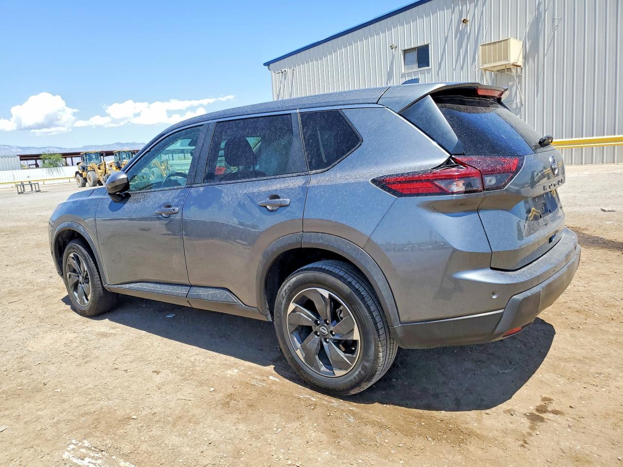 2024 NISSAN ROGUE SV photo 3