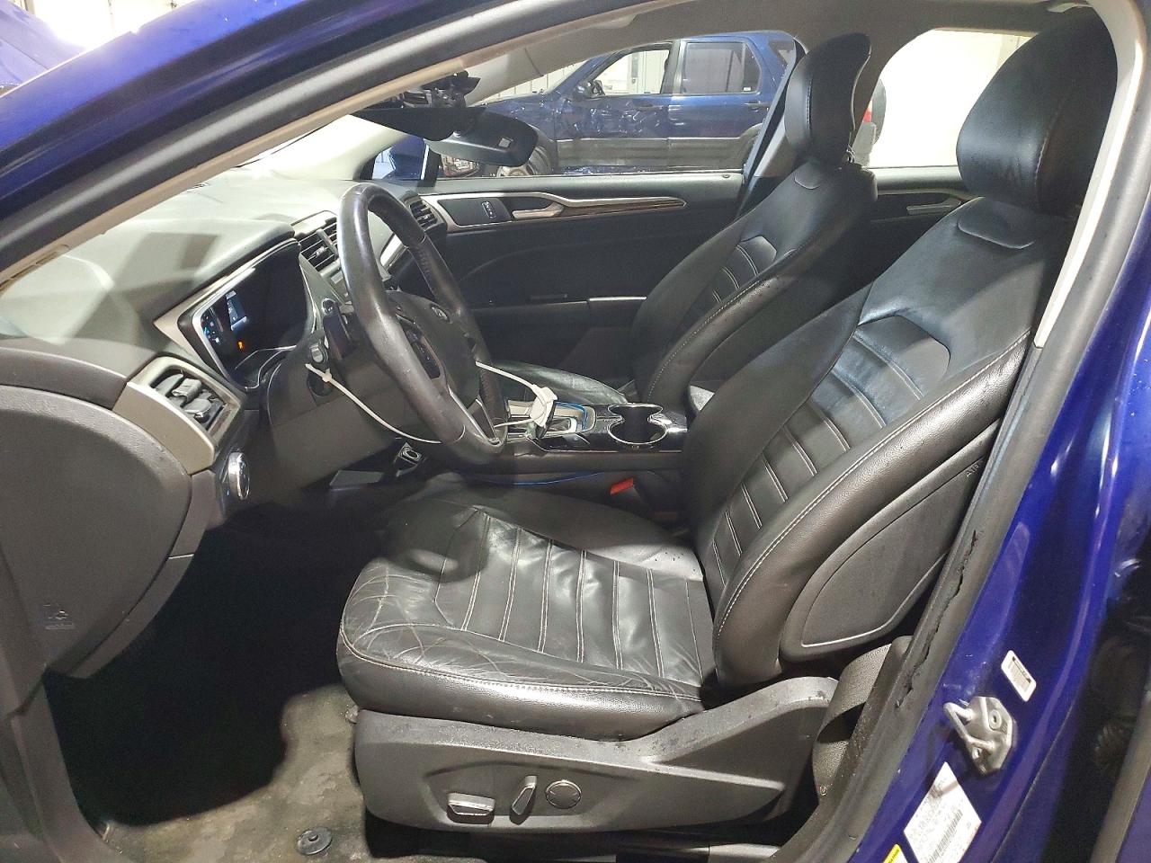 2015 FORD FUSION SE photo 19