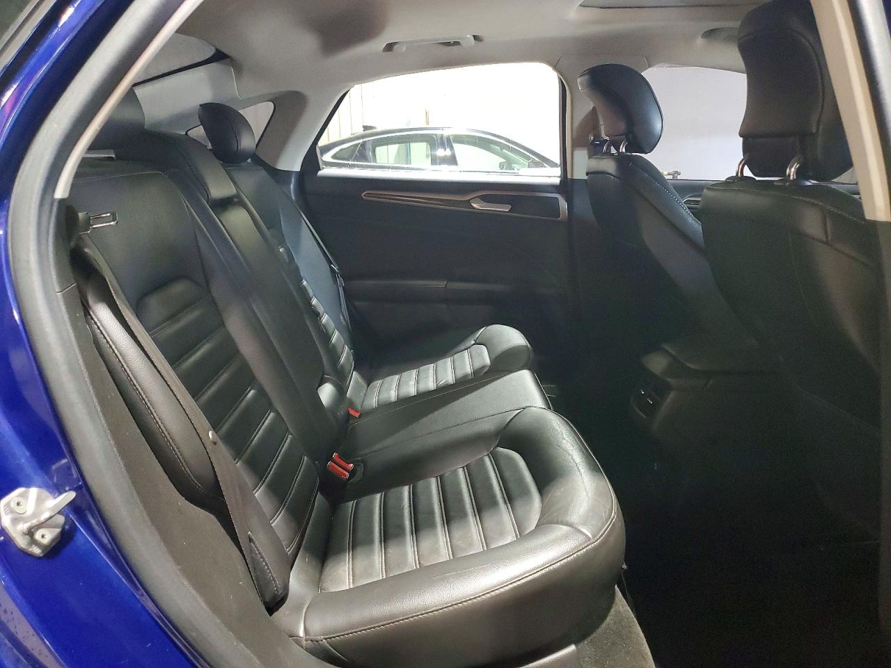 2015 FORD FUSION SE photo 28