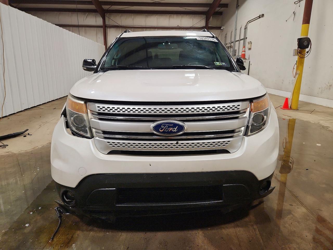 2015 FORD EXPLORER XLT photo 13