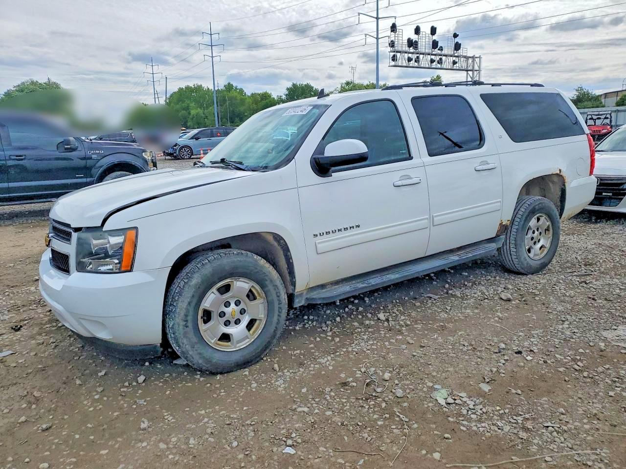 2013 CHEVROLET SUBURBAN