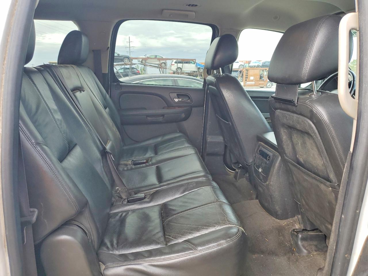 2013 CHEVROLET SUBURBAN K1500 LT photo 21